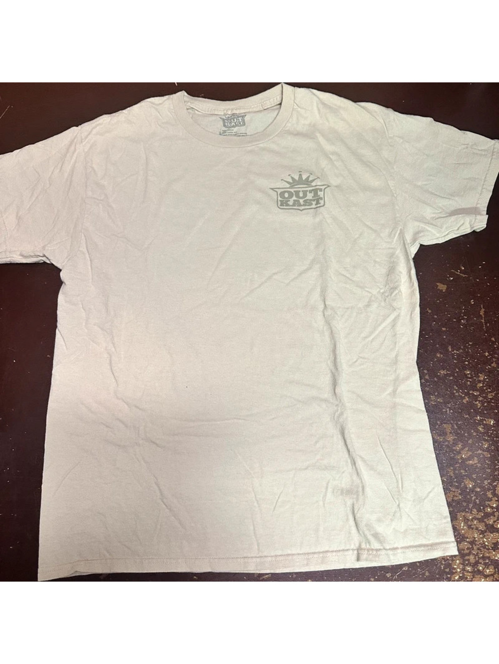OutKast men’s beige logo, short sleeve Tshirt large